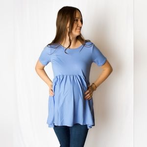 Maternity Friendly Blue Top NWT Short Sleeve